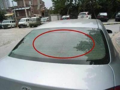 汽车后窗玻璃加热丝是什么