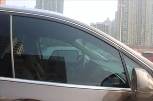 汽车玻璃划痕处理妙招，还原清晰视野