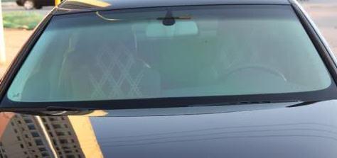 汽车前挡风玻璃的黑边 不仅是装饰，更是技术与安全的细节